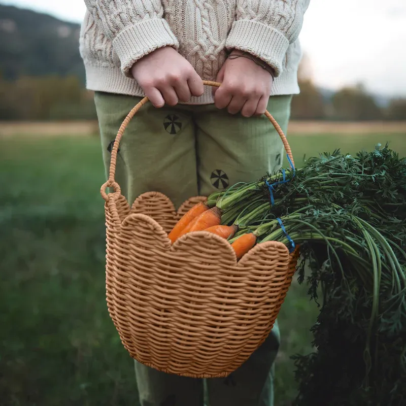 Rattan Tulip Carry Basket | Natural