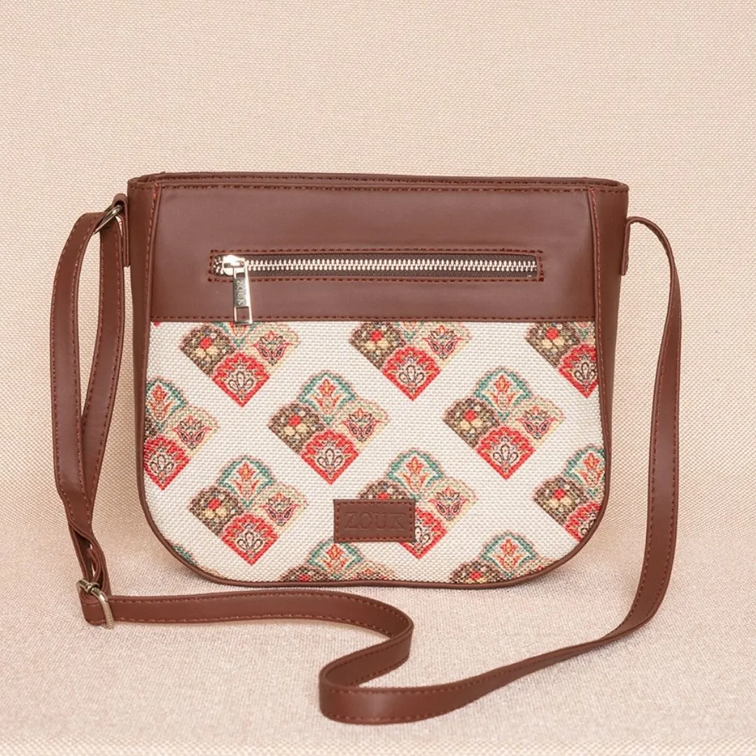 Seashell Motif White U-Shaped Sling Bag